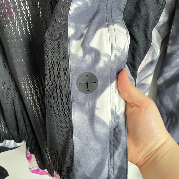 Lululemon Unicorn Tears Downtime Jacket Women's Size 6 RARE - Picture 8 of 8